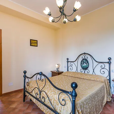 Rosa-margherita-lavanda-ginestra-gelsomi By Interhome * Badia Agnano